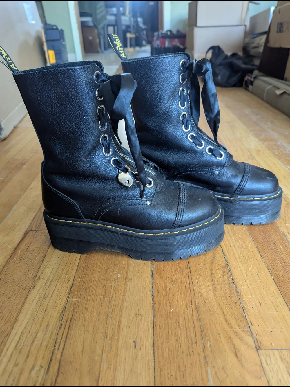 LIMITED Dr. Martens 1460 Max Leather Platform Boots - Black